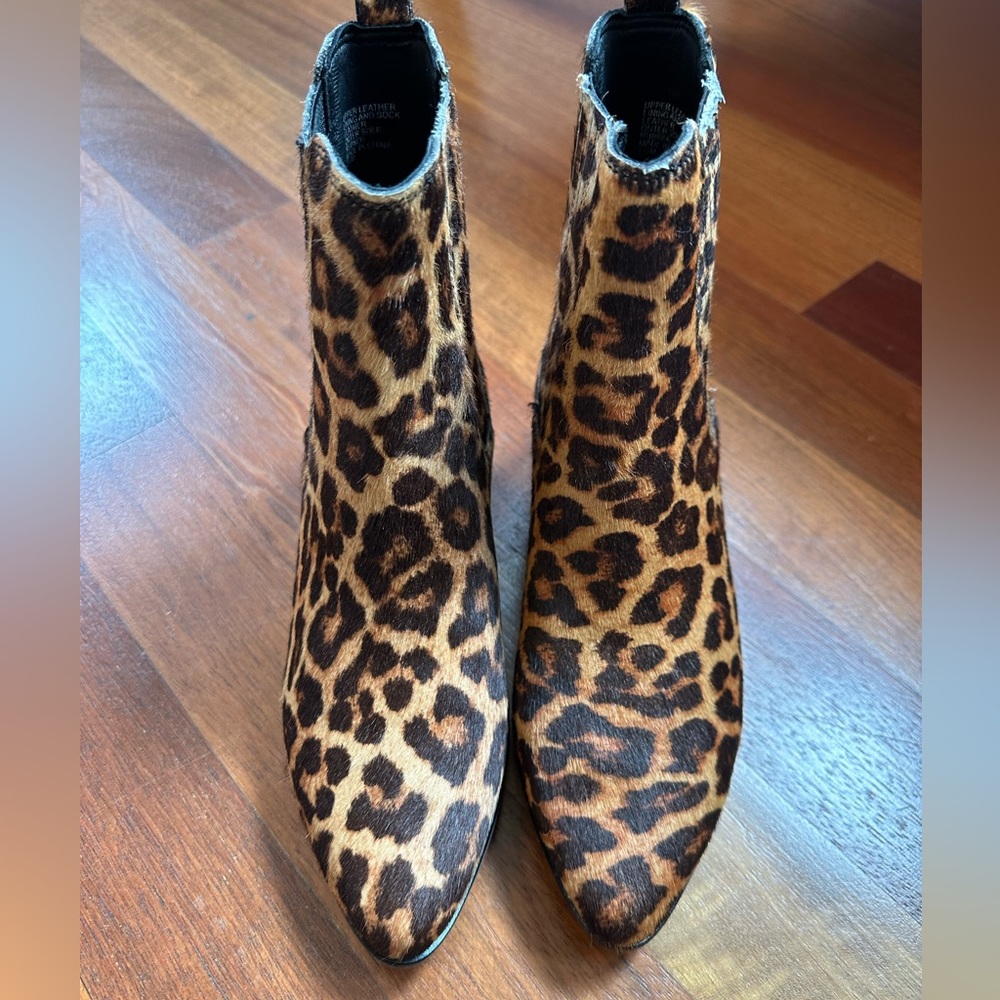 NEW Size 7.5 Banana Republic leopard print Chelsea bootie-"haircalf"